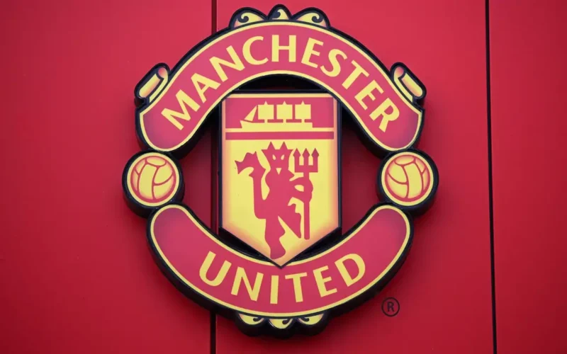 اللقاء المنتظر: تشكيلة مانشستر يونايتد أمام ليدز جولة 20 الدوري الإنجليزي 2025/2026